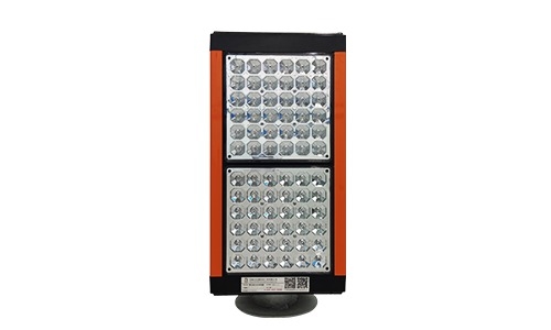 Feu indicateur intelligent de brouillard pour équipement de système de gestion du trafic (ITS) pour une conduite sécurisée en cas de faible visibilité